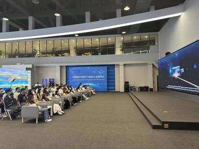 選擇濱城 扎根濱城 遼寧石油化工大學“學子濱城工業行”走進邁科機械